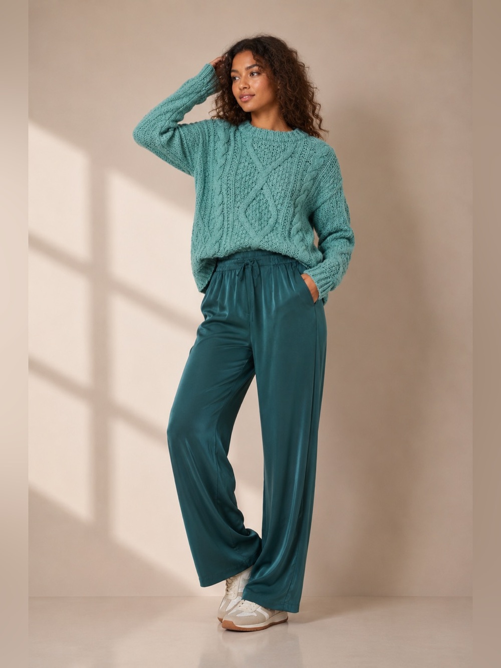 💚 Free People Chunky Cable Knit Sweater Small NWT Green Tones